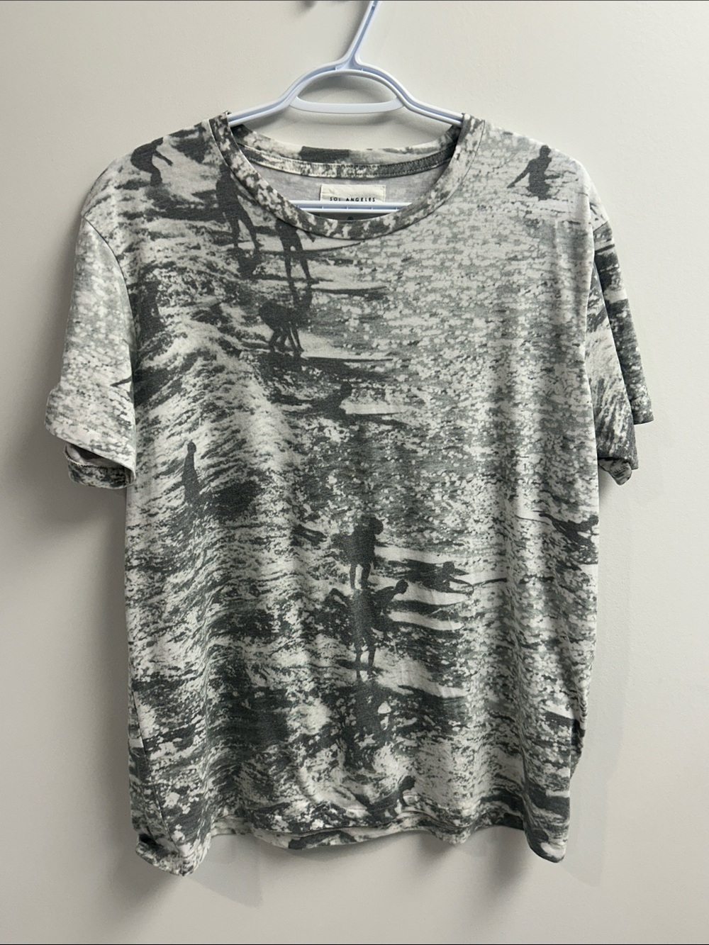 🤯5 for $20🤯 Sol Angeles  Men's Gray Surfer Print Crewneck Tee